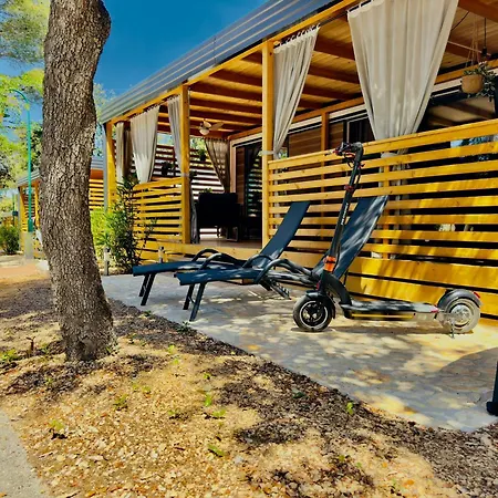 Campingplatz Mobile Lily, Croatia